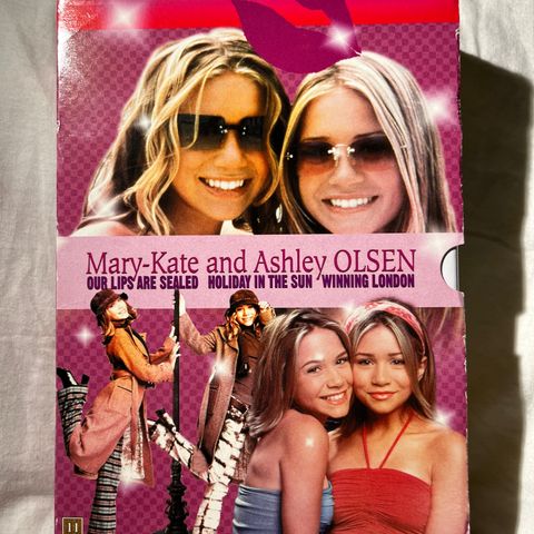 Mary-Kate and Ashley Olsen - gi bud