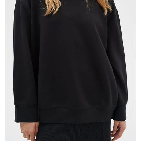 aida sweatshirt