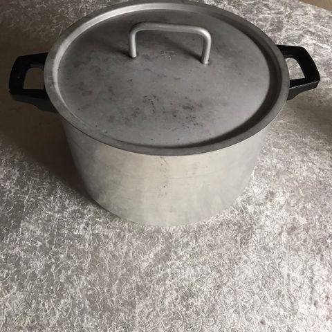 Høyang kjele 12,5 liter med lokk