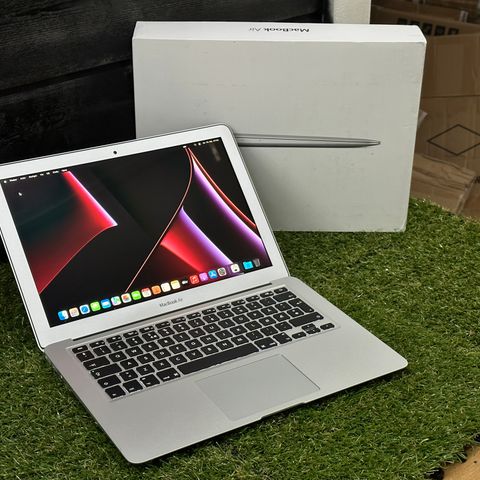 MacBook Air 13 (2019) Som-Ny/2-ÅRS GARANTI