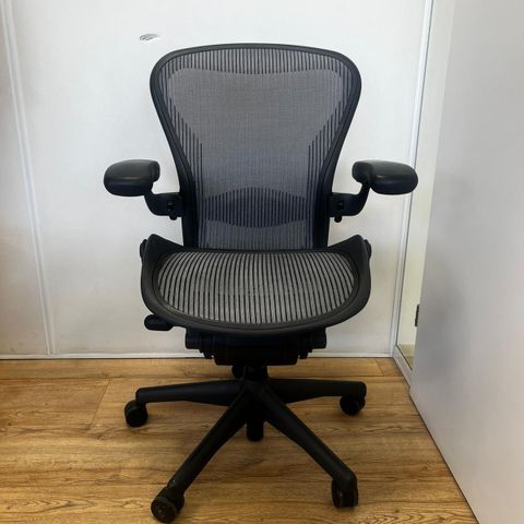 Herman Miller Aeron Full Option Carbon