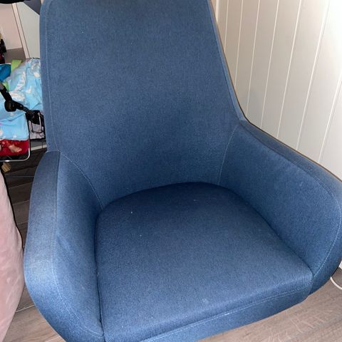 Lekker stol i blå farge