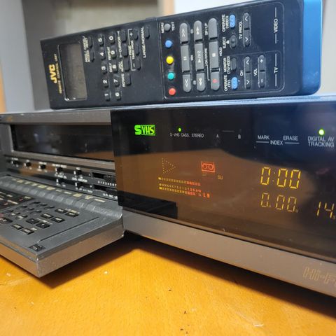 JVC Super VHS SVHS HR-S5500EH VCR High-End Editor NY PRIS!