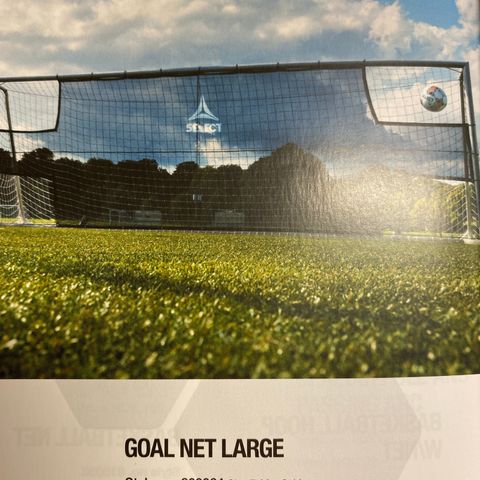 Goal net / Nett med hull for skudd til 11er mål