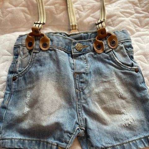 Zara shorts 9-12 mnd