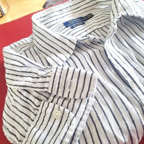 Polo Ralph Lauren skjorte, str XL,brukt to ganger,veldig god tilstand.