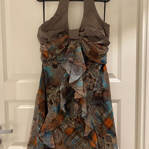 Vintage kjole i str L, med lappen på  (liten i str)