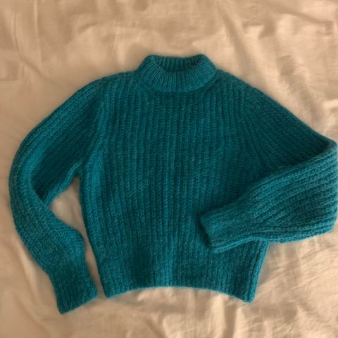 Stunning Blue Wool-Alpaca Blend Sweater (Like New)