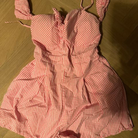 Retro topp og shorts i ett, pepitarutet rosa