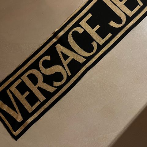 Versace skjerf