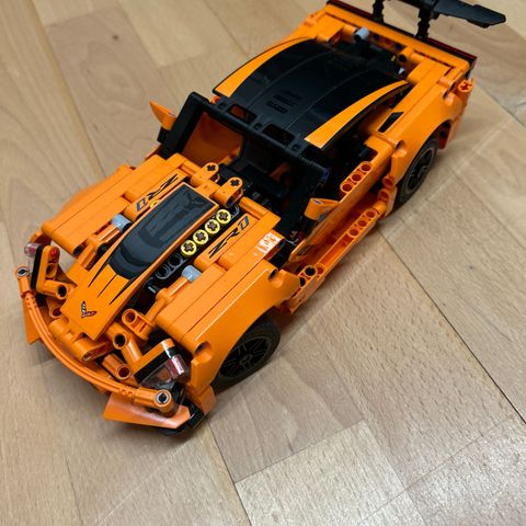 lego corvette ZR1 42093