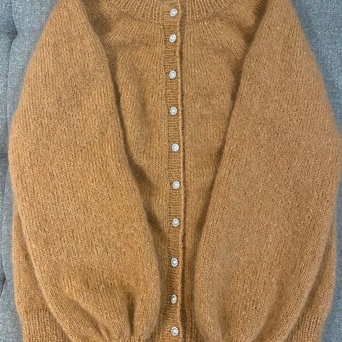 My Petiteknit novice cardigan - mohair editon, str. M.