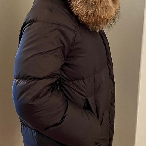 MaxMara dun parkas med avtagbar pelskrage