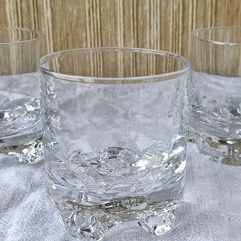 3 IITTALA GAISSA WHISKY-GLASS- FIN STAND -RIMELLIG