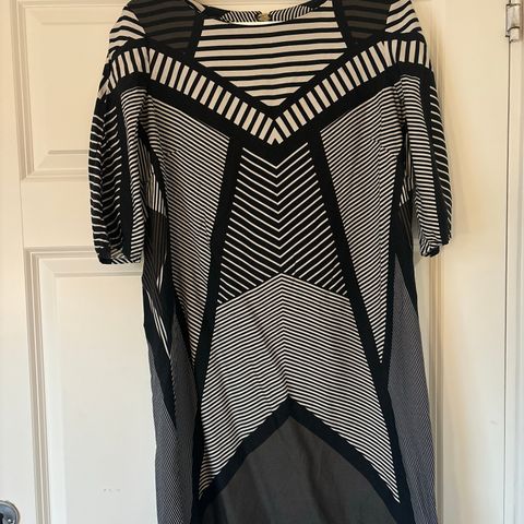 Mønstret kjole