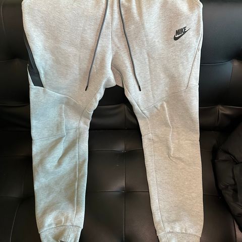 Nike tech fleece