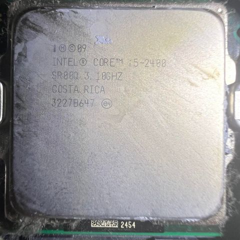 CPU Intel i5-2400