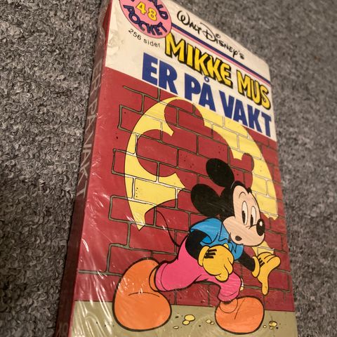 Donald pocket nr. 48 i plast