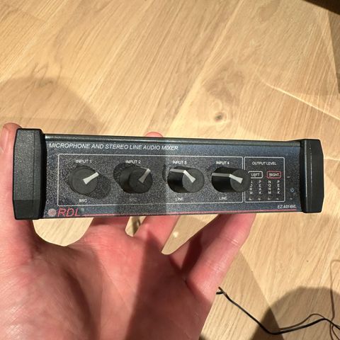 RDL EZ-MX4ML mikrofon mixer