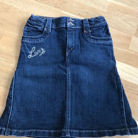 Levi’s dongeri skjørt str 6-8 år