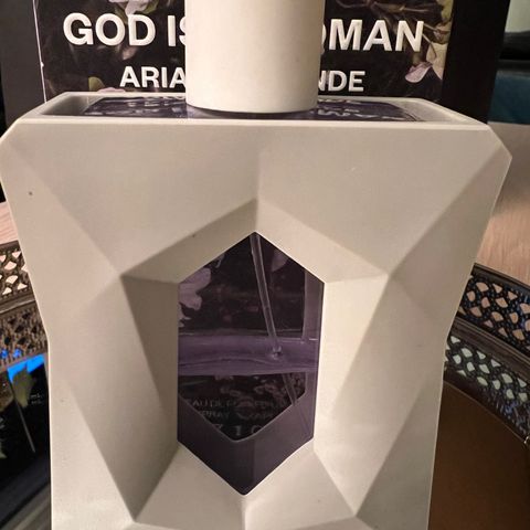 Ariana Grande Edp. «God is a women»