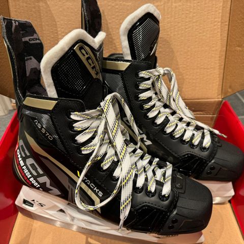 CCM Tacks AS-570 SR