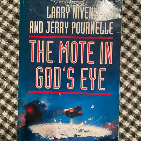 The Mote in God's Eye – engelsk bok – fri frakt