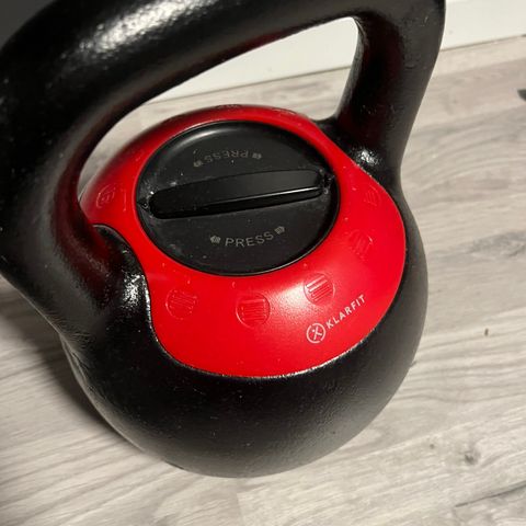 Justerbar Kettlebell 8-15 kg (ubrukt)