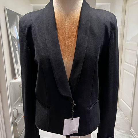 Blazer fra Valentino, Red Valentino ny