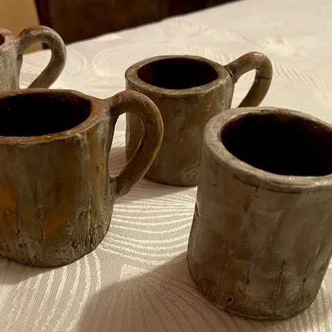 Rustikke keramikk shotskopper / krus til snaps / shotter