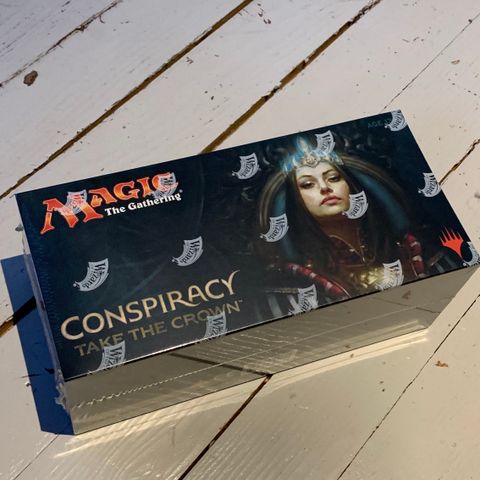 Magic the Gathering Conspiracy Take the Crown booster box, uåpnet