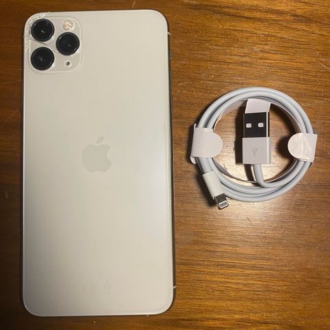 Apple iPhone 11 PRO MAX - 64GB - Hvit