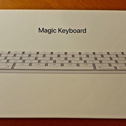 Apple Magic Keyboard - NYTT! Komplett pakke! Wireless.