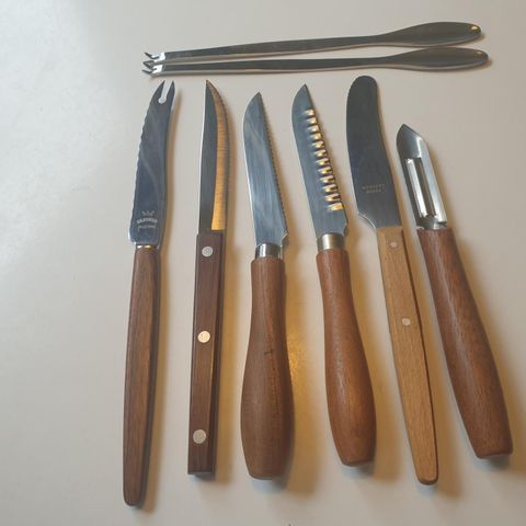 SKAUGUM KNIVER/GAFLER/SPADER m.m. - teakskaft- ubrukt/brukt