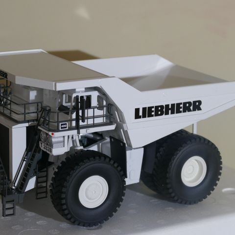 LIEBHERR T282-B, scala 1/50 Conrad.
