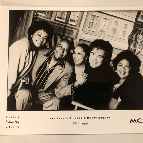 THE STAPLE SINGERS & MARTY STUART - FOTO 20 X 25 CM.