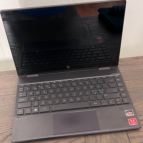 Brukt HP envy x360 ryzen 5 3500u, touch, 8 GB , 256GB SSD, Radeon Vega Gfx