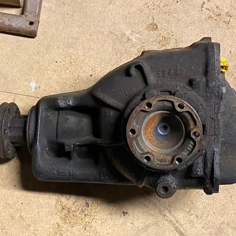 BMW M5 E34 differential ratio 3,91 LSD S25