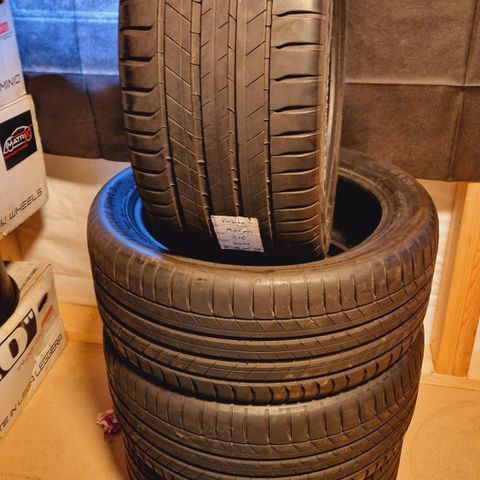 2x 295/40R20 106Y 2x 265/45R20 104Y