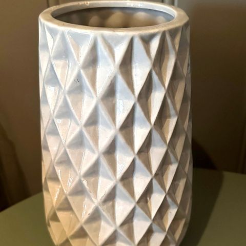 Pen mønstret vase med struktur