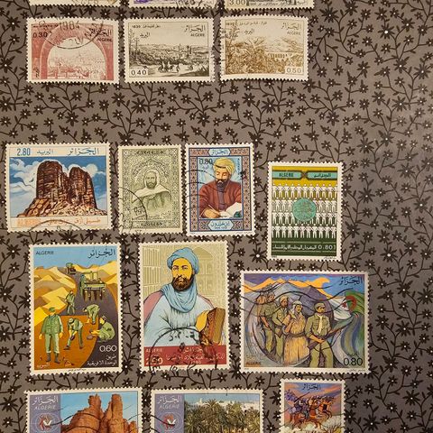 16 forskjellige frimerker Algerie