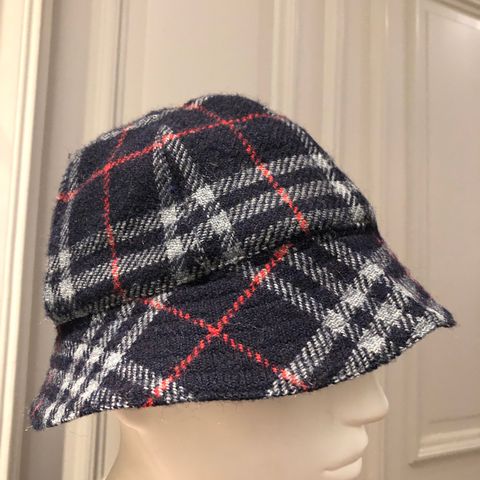 Burberry damehatt / vintage