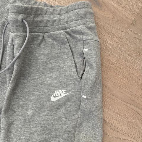 Nike joggebukse, grå str XS