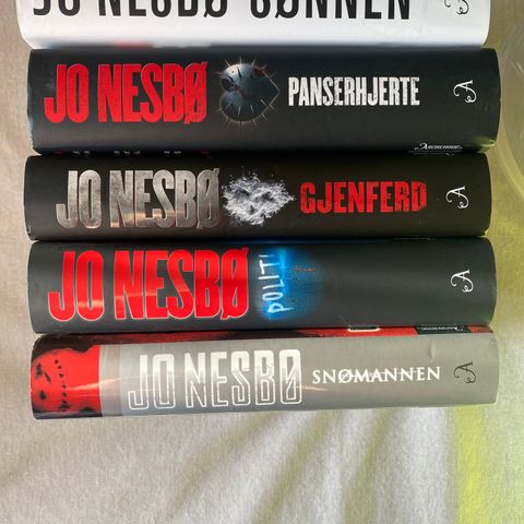 5 bøker av Jo Nesbø