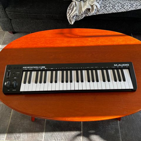 Ubrukt Keystation 49 MK3