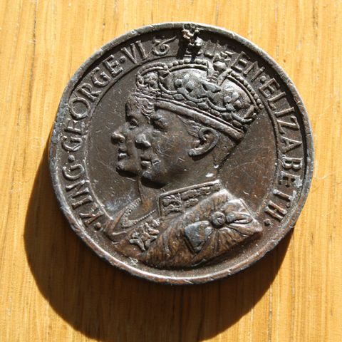 England - Kroningen av George VI/Queen Elizabeth - kr 150
