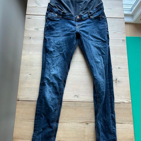 Gravidklær - jeans, skjørt og kjole kr 200