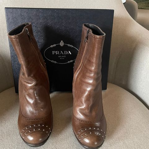 Prada støvletter stl 39