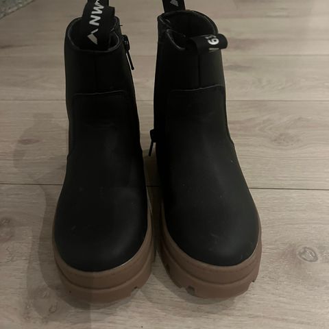 Boots til jente fra hm str. 31