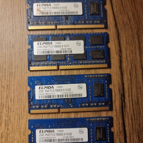 -= 4x2GB PC3-10600S minne til iMac =-